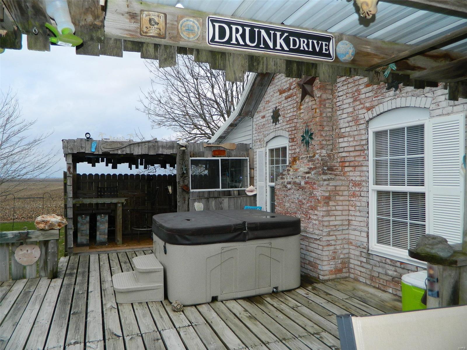 15243 N Road Butler, IL 62015 - Photo 13 of 52 Gallery Image 13