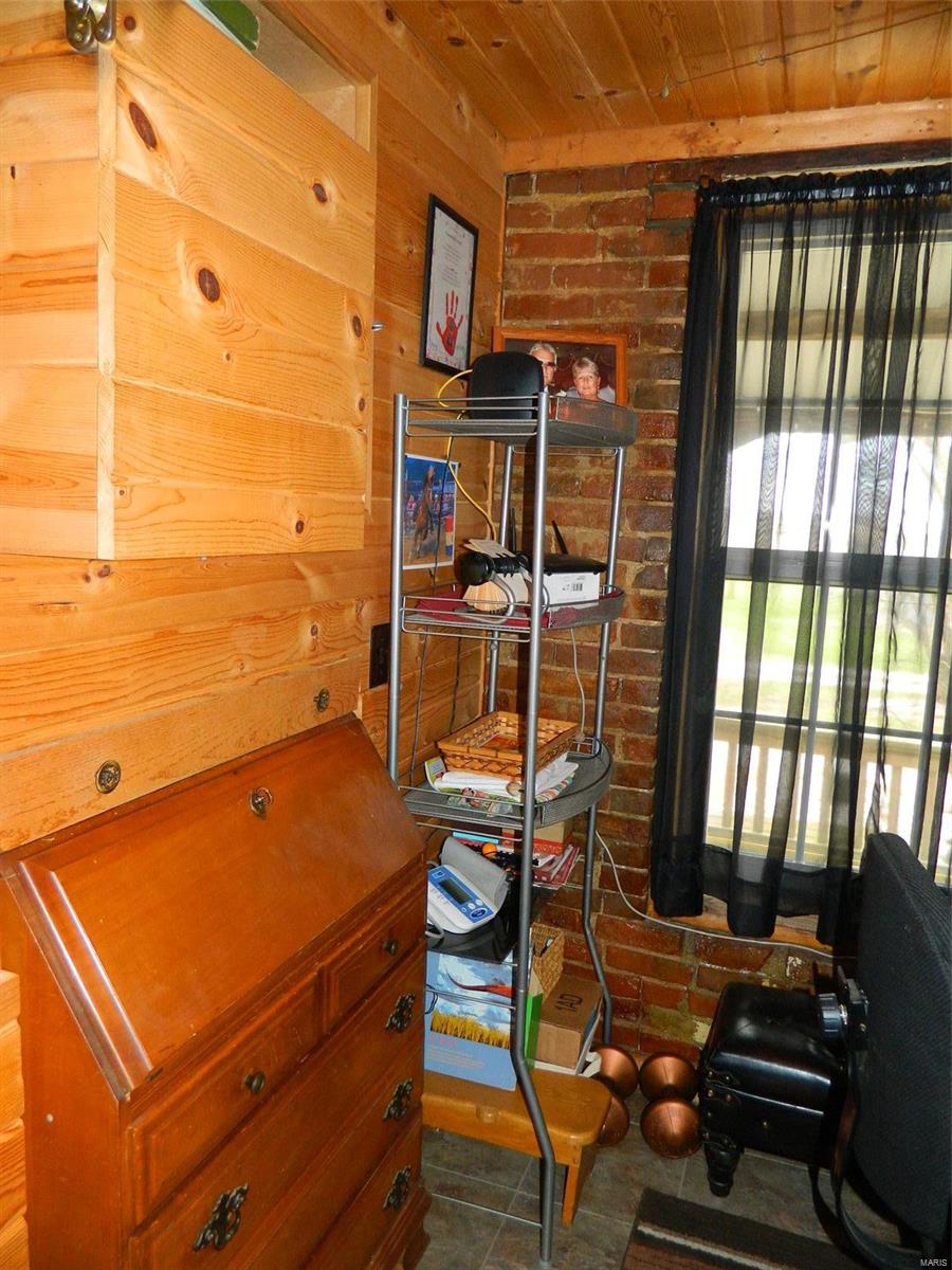 15243 N Road Butler, IL 62015 - Photo 36 of 52 Gallery Image 36
