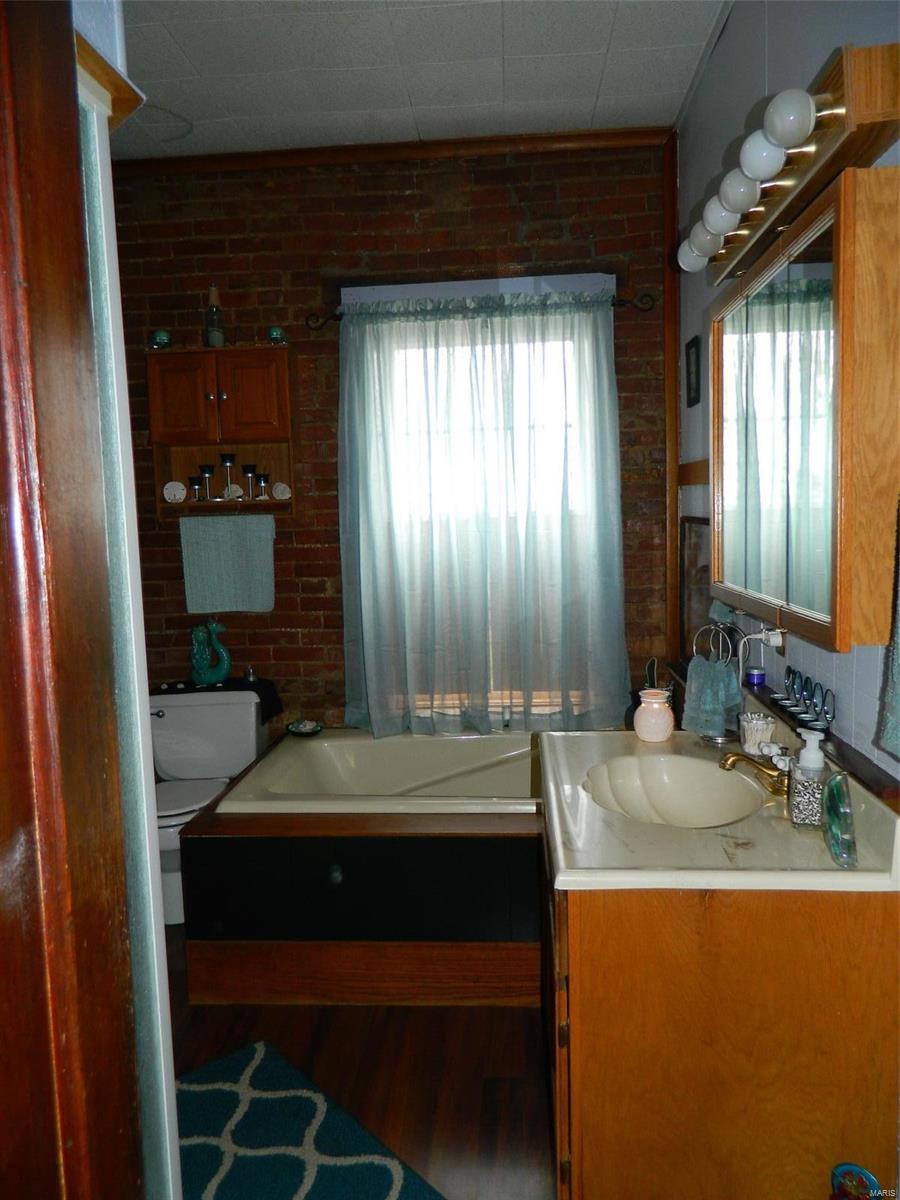 15243 N Road Butler, IL 62015 - Photo 46 of 52 Gallery Image 46