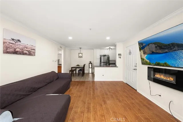 $359,888 | 1020 La Terraza Circle, Unit 102, Corona, CA 92879