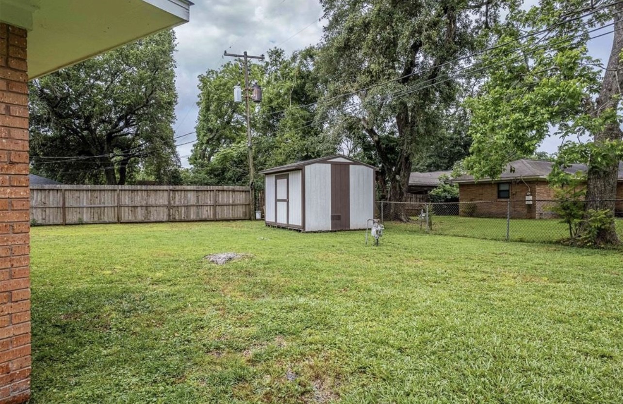 1902 Gillette Street Baytown, TX 77520 - Photo 34 of 34