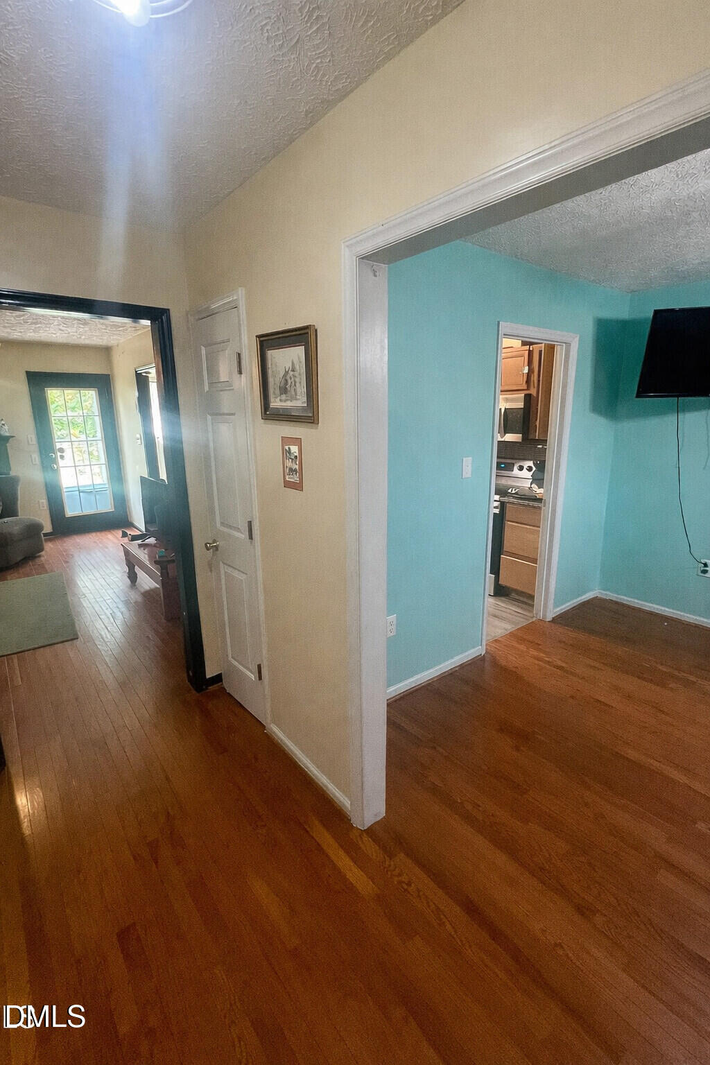 1110 Roundabout Road Cameron, NC 28326 - Photo 9 of 19 9