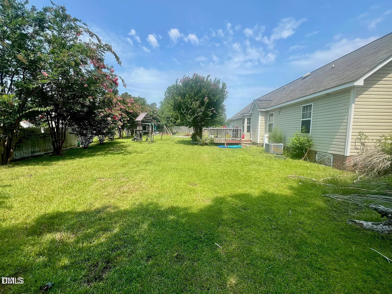 1110 Roundabout Road Cameron, NC 28326 - Photo 5 of 19 5