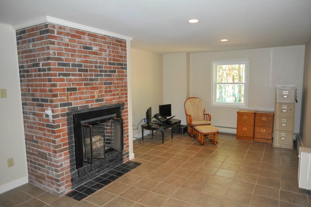5 Lockwood Lane Cumberland Center, ME 04021 - Photo 16 of 21 Family Room