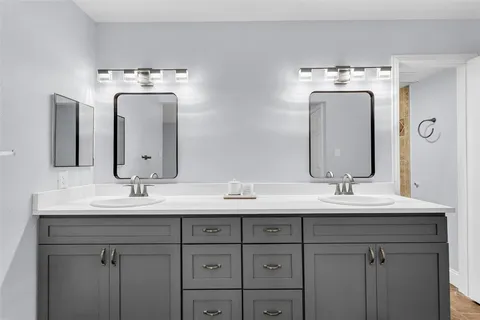 $360,000 | 5825 Truitt Circle, The Colony, TX 75056