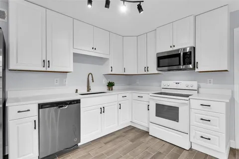 $360,000 | 5825 Truitt Circle, The Colony, TX 75056