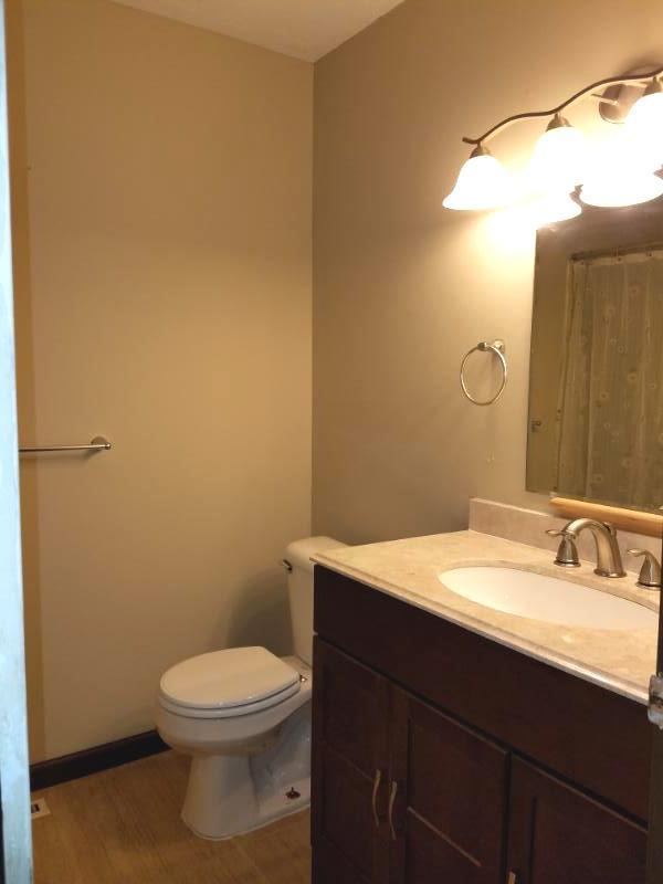 8009 Little Joe Road Powell, TN 37849 - Photo 14 of 32 Hall Bath
