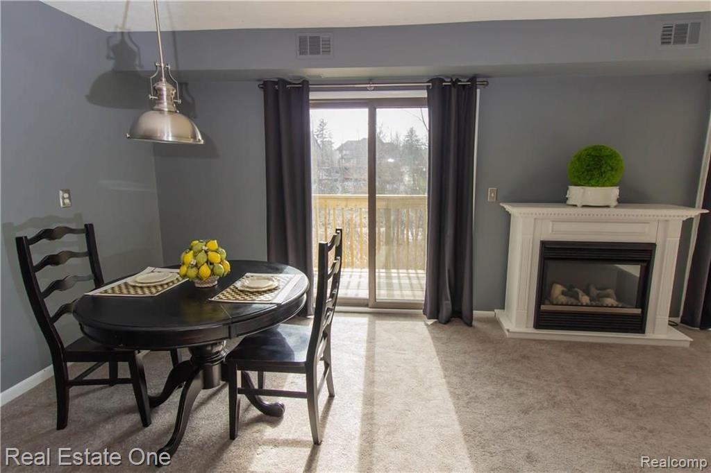 1693 Riverside Drive Rochester Hills, MI 48309 - Photo 10 of 24