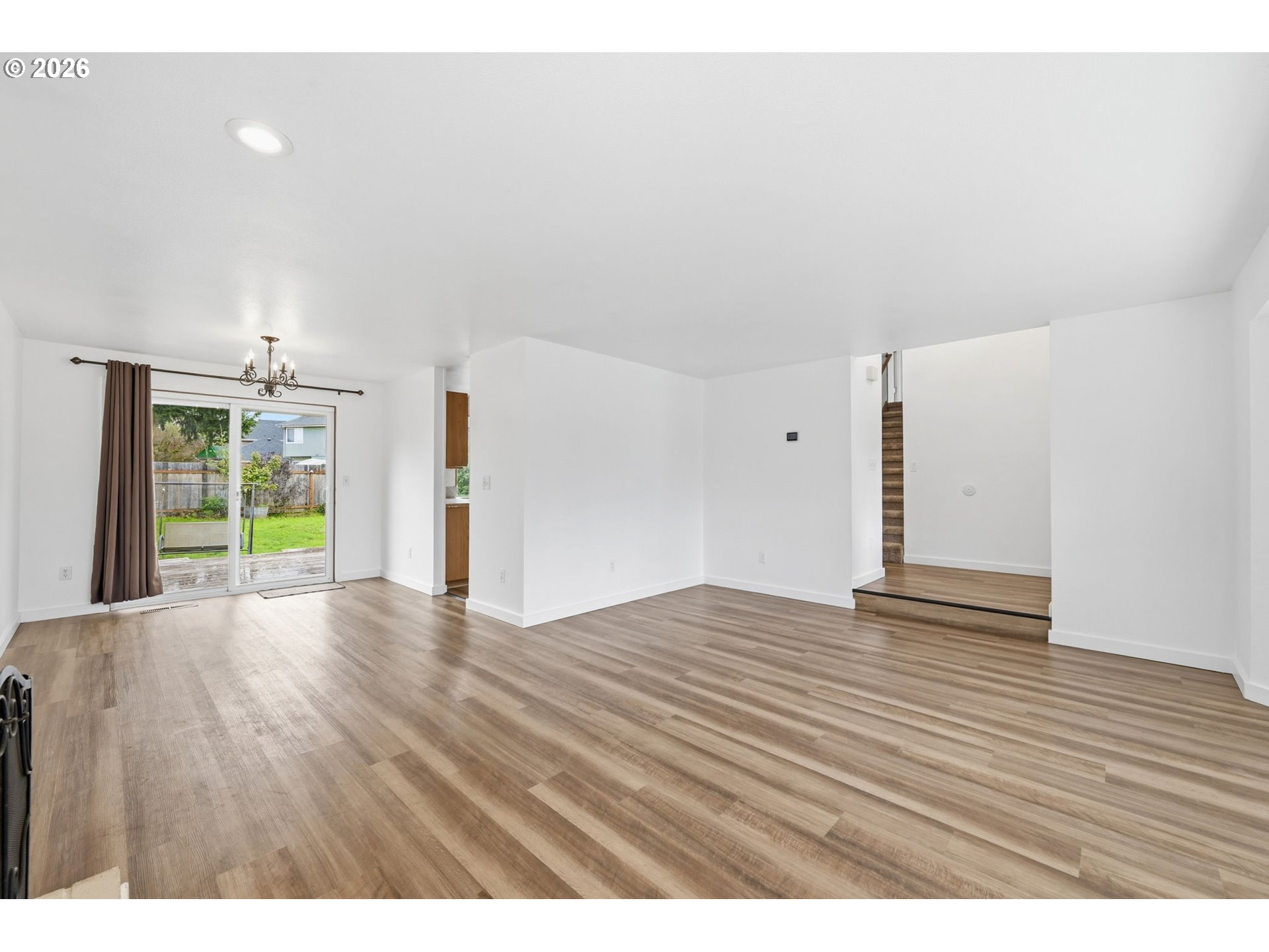 955 South 44th Street Springfield, OR 97478 - Photo 11 of 47