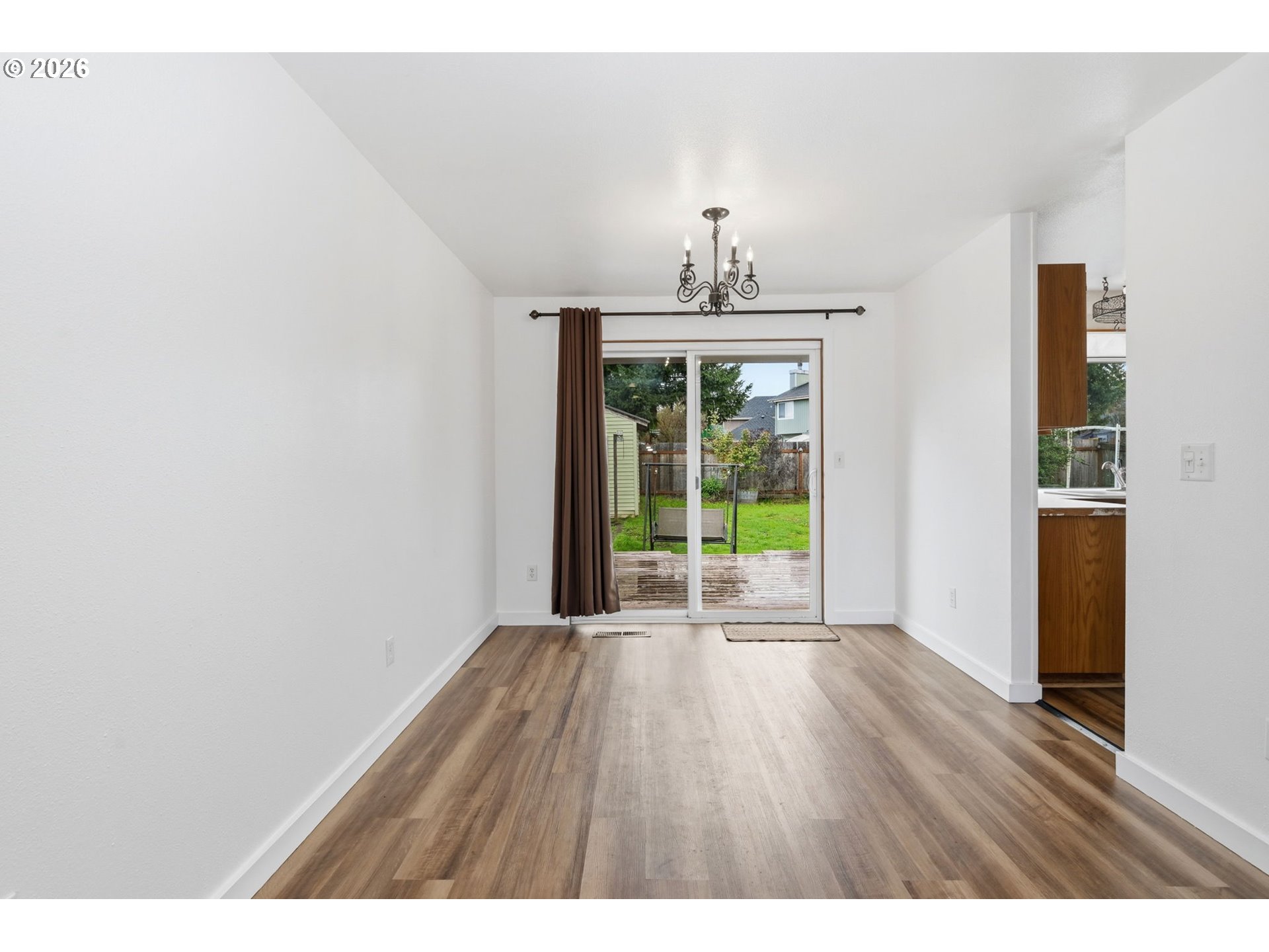 955 South 44th Street Springfield, OR 97478 - Photo 13 of 47