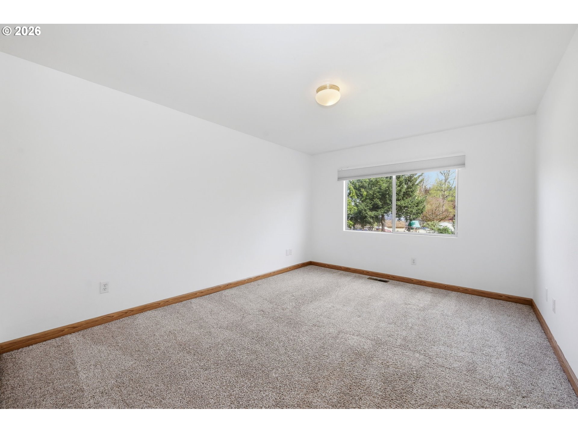 955 South 44th Street Springfield, OR 97478 - Photo 27 of 47