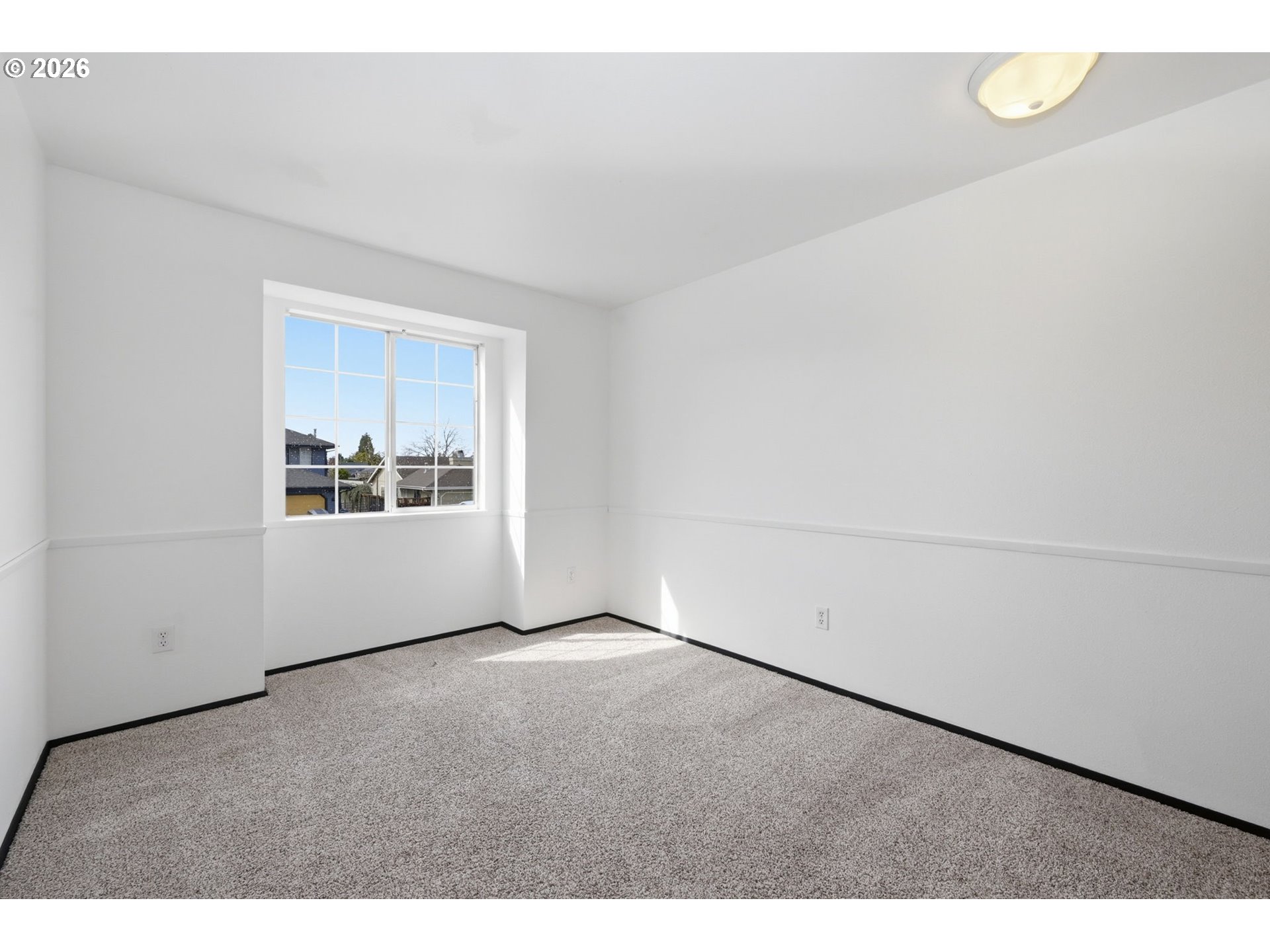 955 South 44th Street Springfield, OR 97478 - Photo 31 of 47