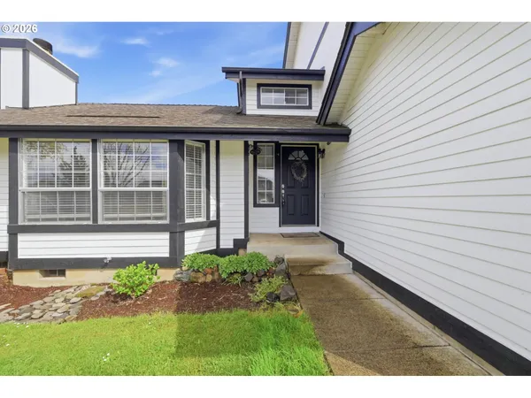 $445,000 | 955 South 44th Street, Springfield, OR 97478