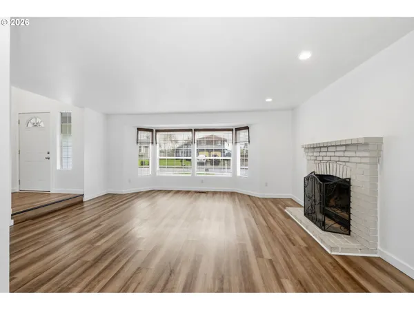 $445,000 | 955 South 44th Street, Springfield, OR 97478