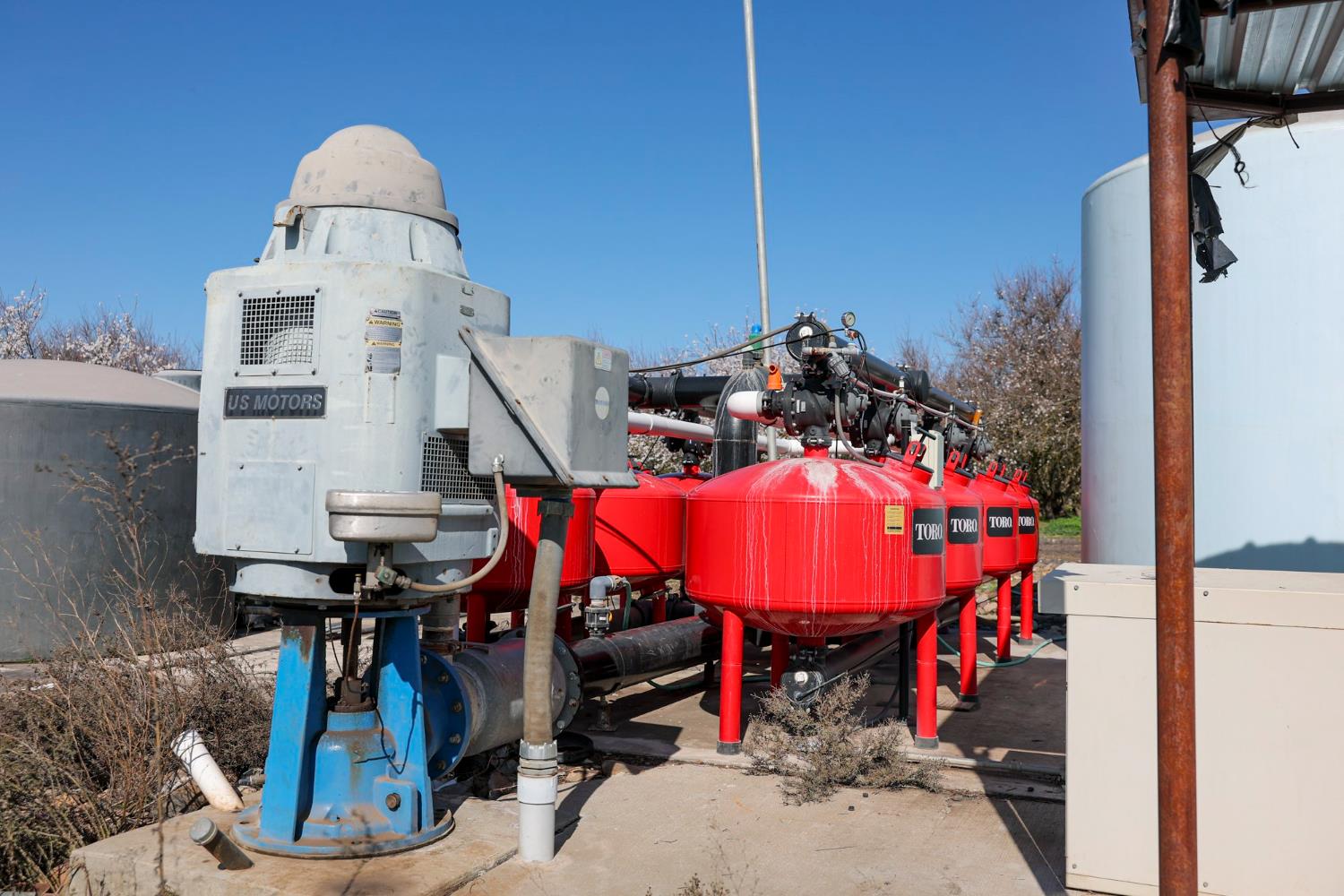 0 Horseshoe Road Oakdale, CA 95361 - Photo 14 of 24 a view of a chairs with chandelier