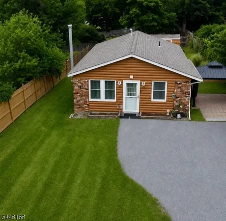 $375,000 | 18 Prince Street, Hamburg, NJ 07419