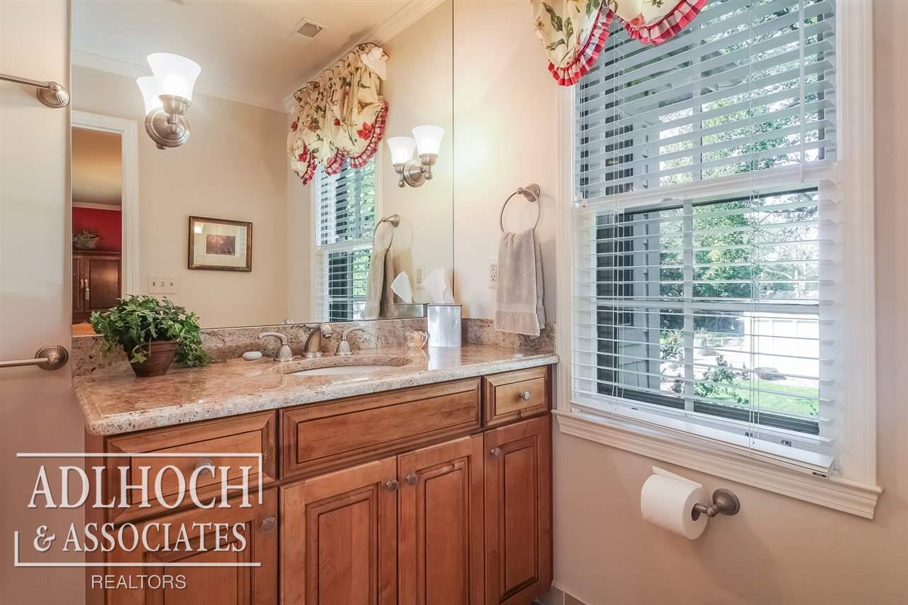 25 Edgemere Road Grosse Pointe Farms, MI 48236 - Photo 31 of 49