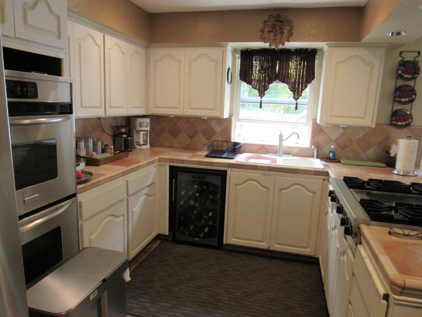 344 Echo Valley Road Salinas, CA 93907 - Photo 17 of 30 Gallery Image 17
