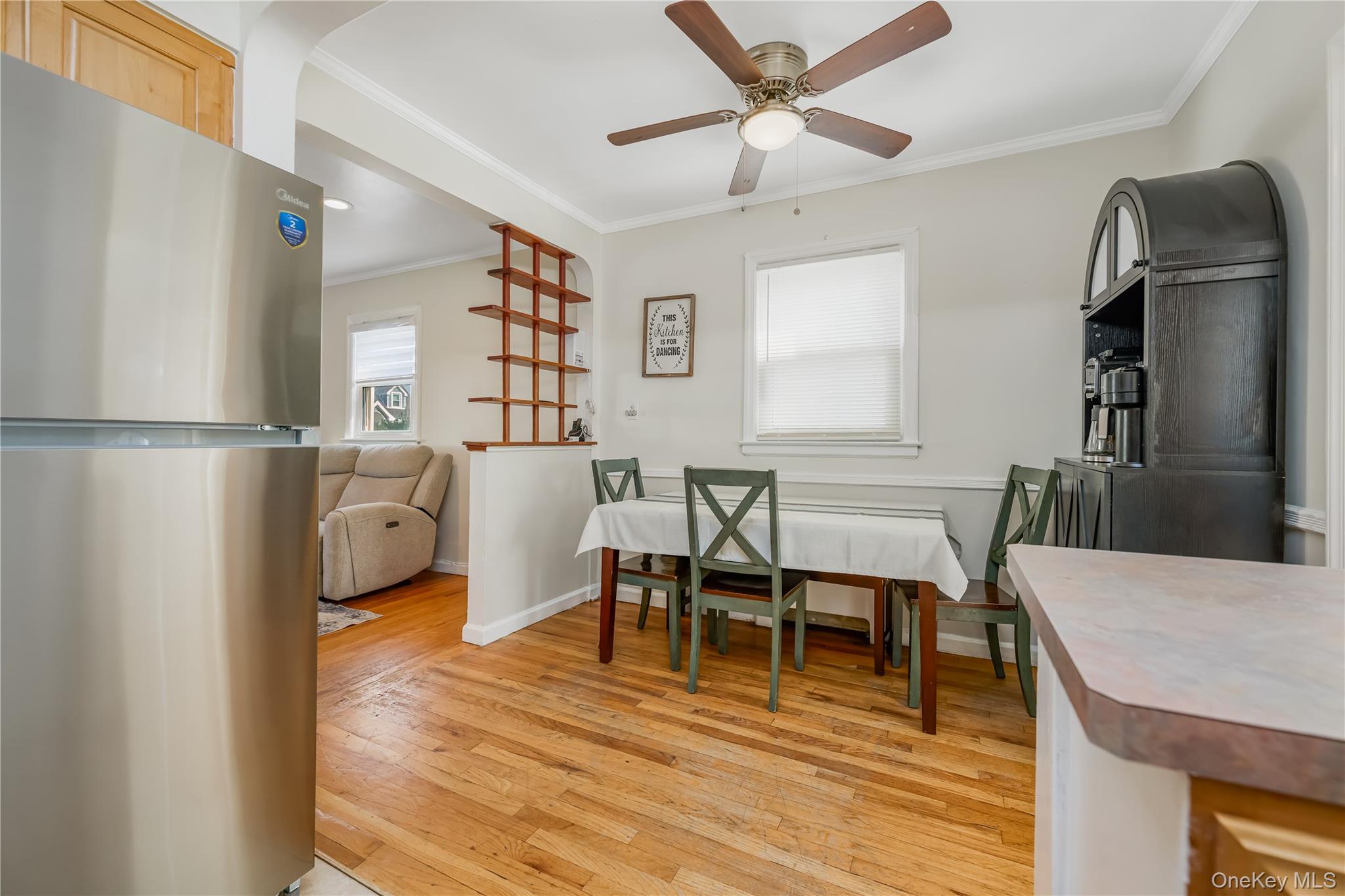 81 Todd Road Valley Stream, NY 11580 - Photo 9 of 19