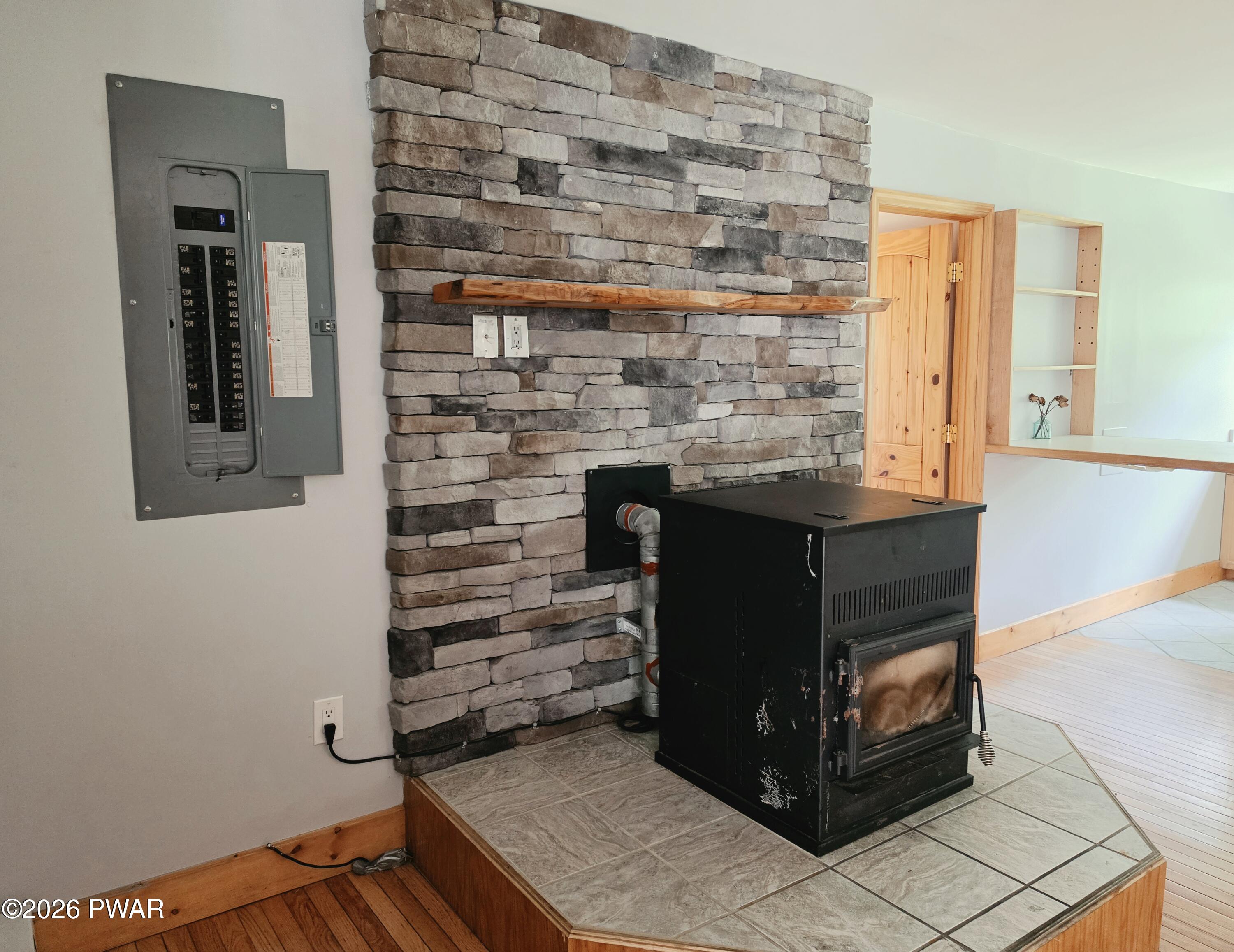 143 Nichecronk Road Dingmans Ferry, PA 18328 - Photo 4 of 19