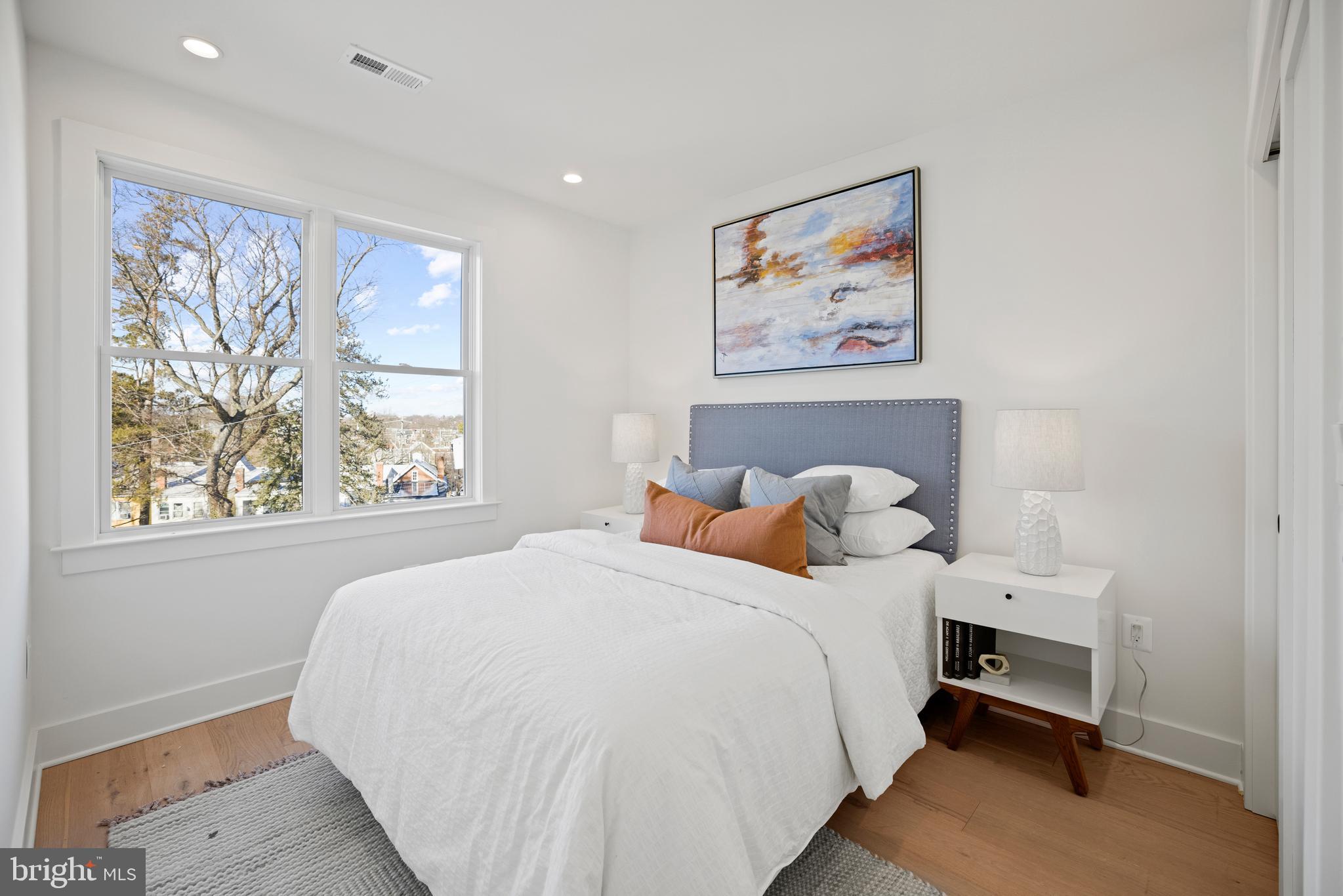 519 Longfellow Street Northwest, Unit 2 Washington, DC 20011 - Photo 19 of 32