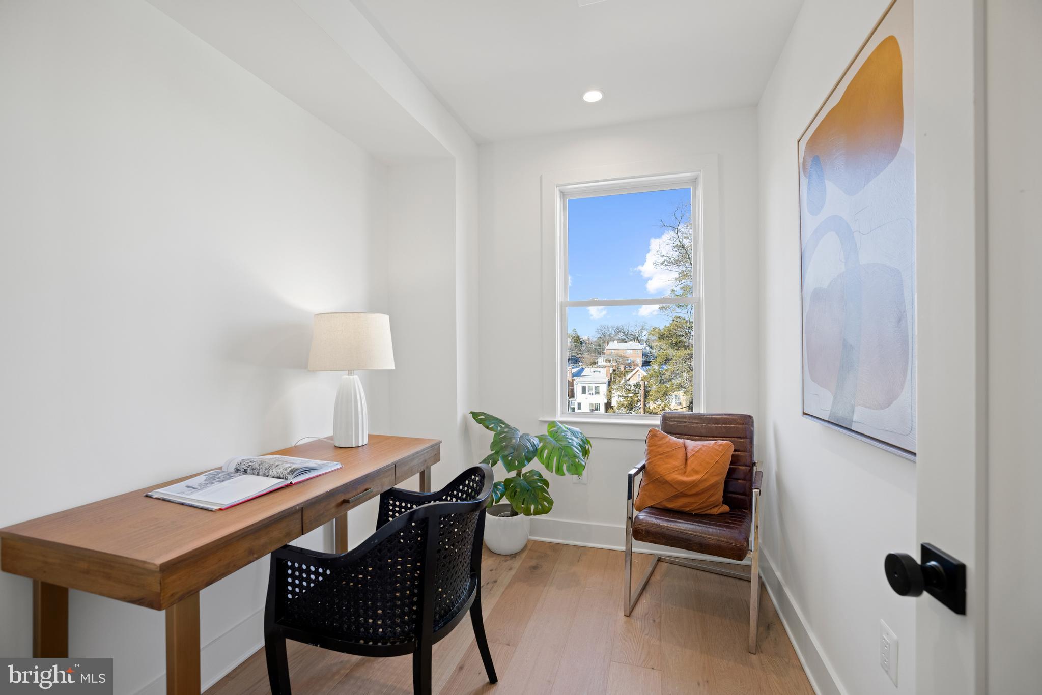 519 Longfellow Street Northwest, Unit 2 Washington, DC 20011 - Photo 22 of 32