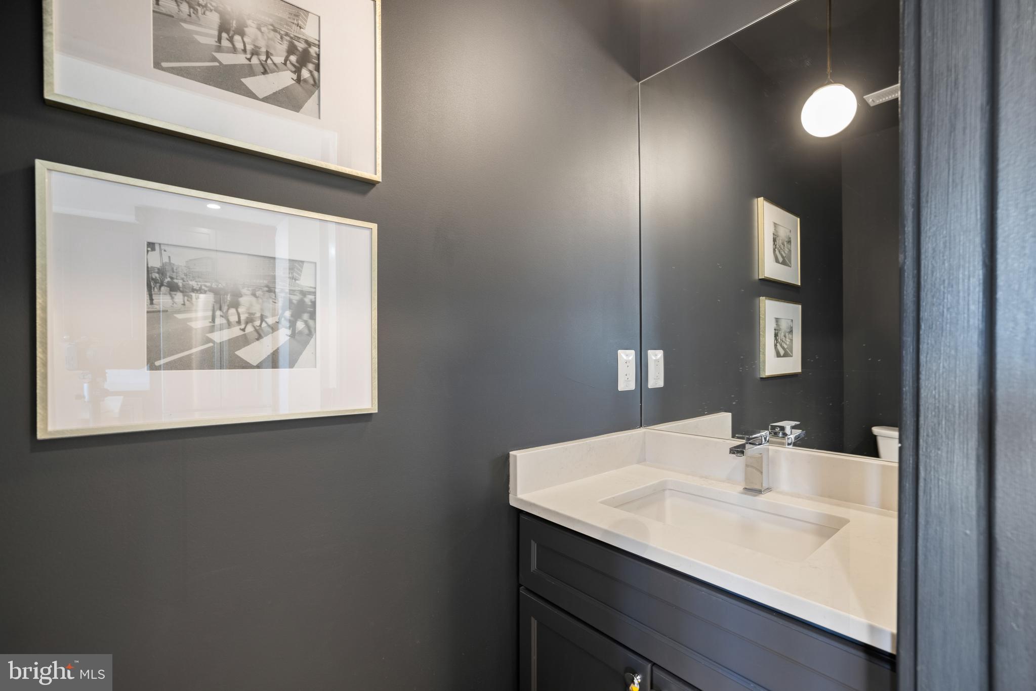 519 Longfellow Street Northwest, Unit 2 Washington, DC 20011 - Photo 6 of 32