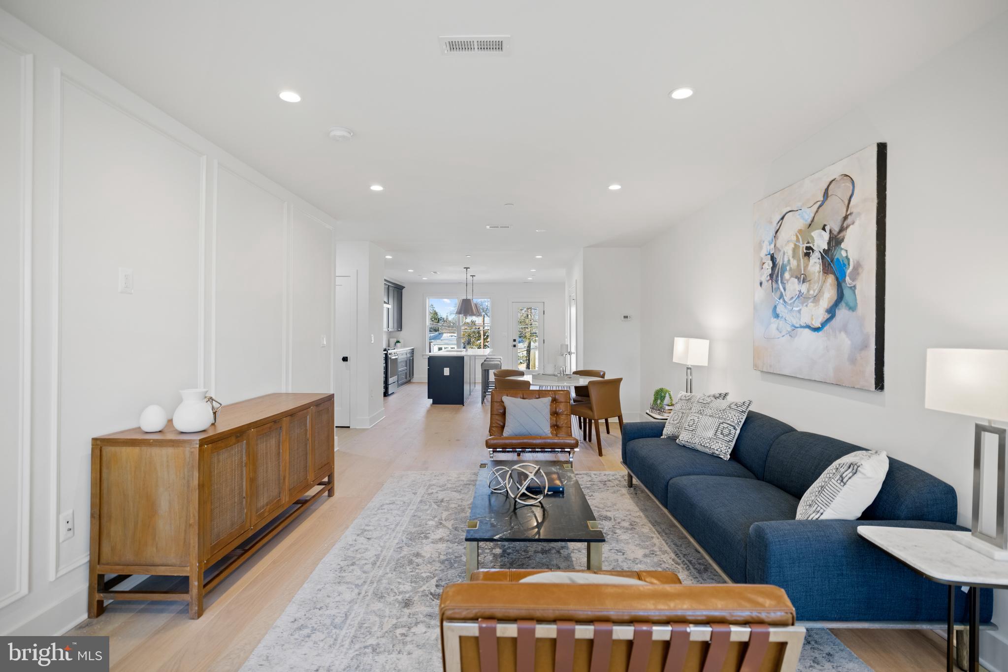 519 Longfellow Street Northwest, Unit 2 Washington, DC 20011 - Photo 10 of 32