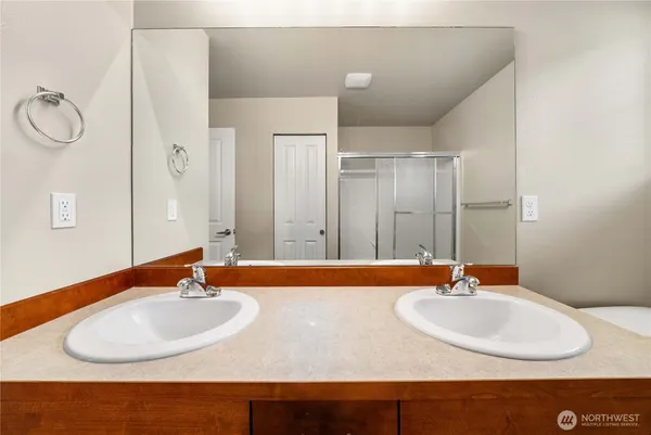 $620,000 | 6225 Wesley Place Southeast, Auburn, WA 98092