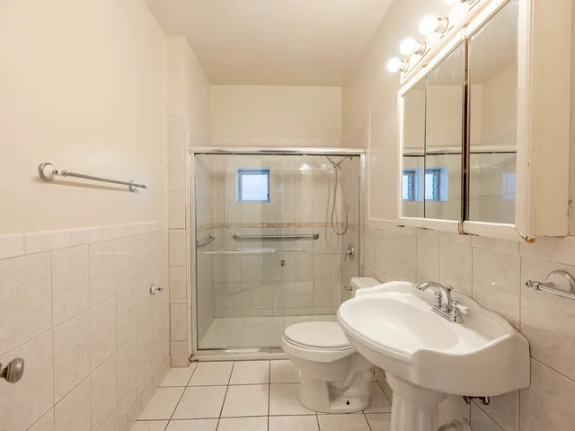 $149,900 | 8025 South Euclid Avenue, Chicago, IL 60617