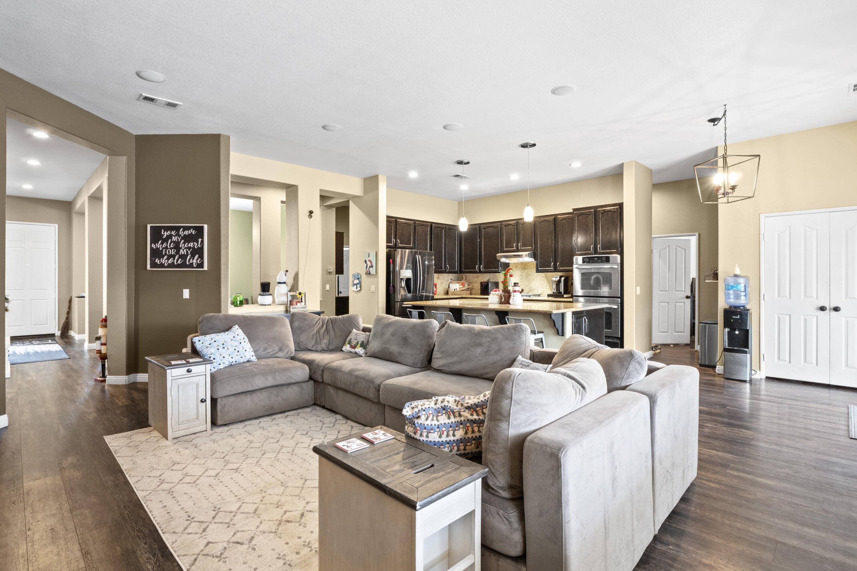 34136 Desert Road Acton, CA 93510 - Photo 12 of 56 great room & kitchen