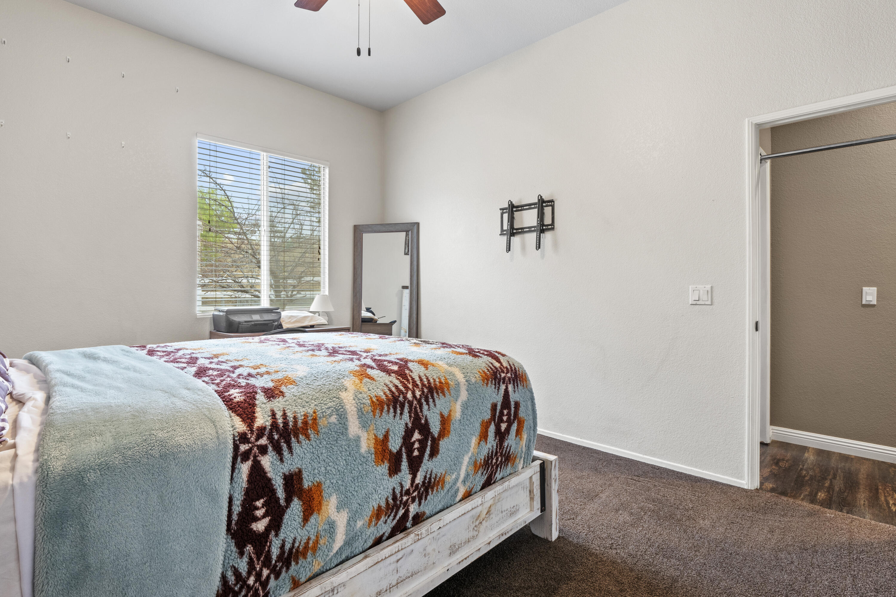 34136 Desert Road Acton, CA 93510 - Photo 22 of 56 room 2