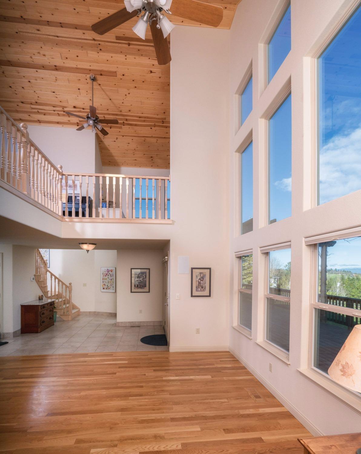 3910 Jonathan Way Central Point, OR 97502 - Photo 2 of 25 Additional Photo