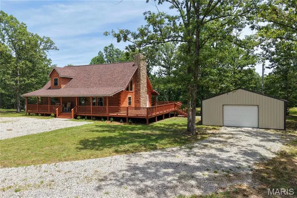 $599,900 | 23700 Snow Berry Drive, Lebanon, MO 65536