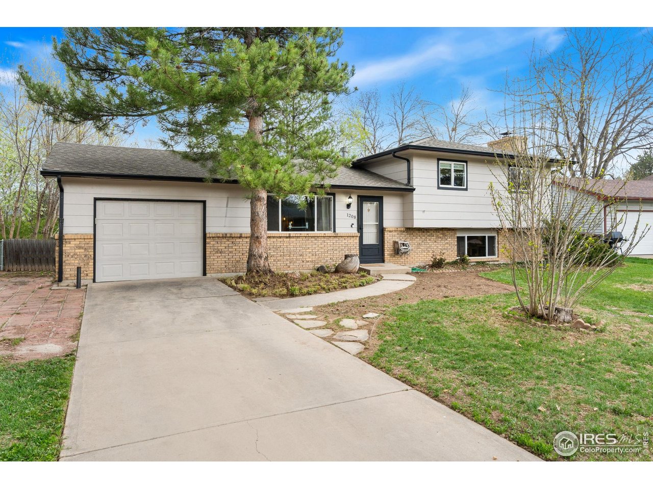 1208 Briarwood Road Fort Collins, CO 80521 - Photo 3 of 40 Gallery Image 3