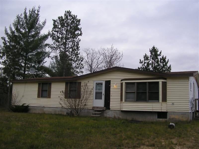15860 Riverside Trail Wolverine, MI 49799 - Photo 4 of 16 Gallery Image 4