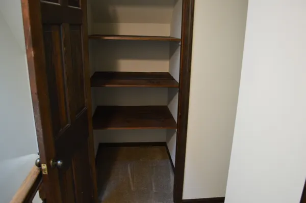 $287,900 | 1701 Woodcrest Drive, St. Anne, IL 60964