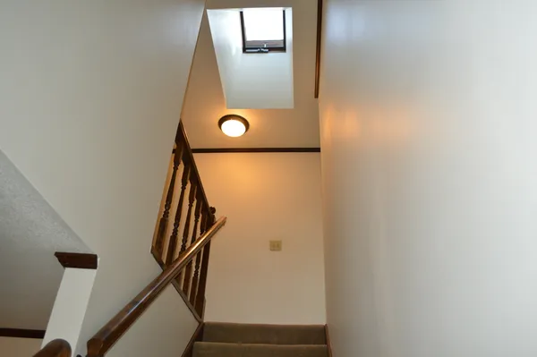 $290,000 | 1701 Woodcrest Drive, St. Anne, IL 60964