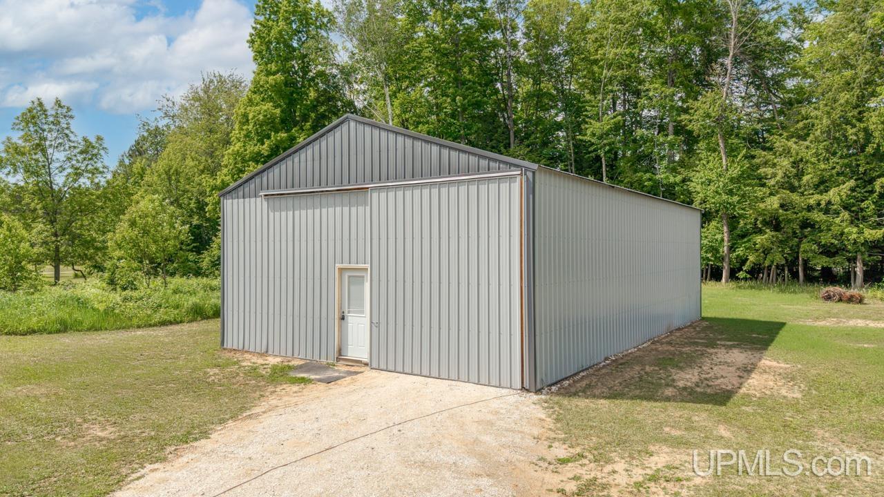 8511 Hyland Road Manistique, MI 49854 - Photo 36 of 67