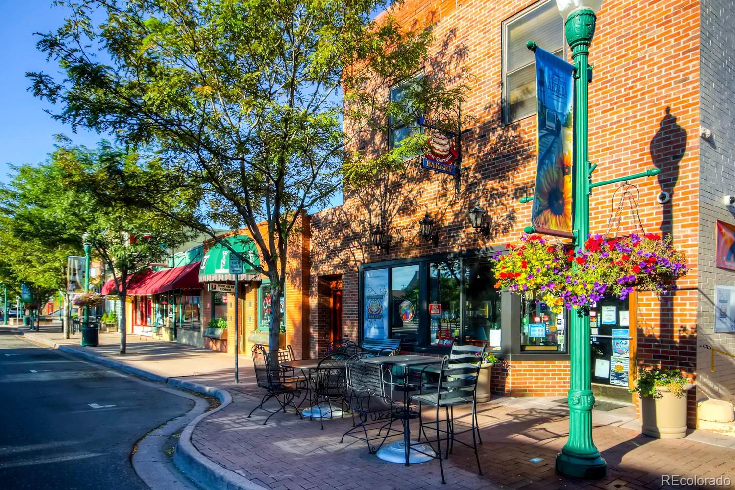 6734 Kendall Street Arvada, CO 80003 - Photo 28 of 36 a view of a building with sitting area
