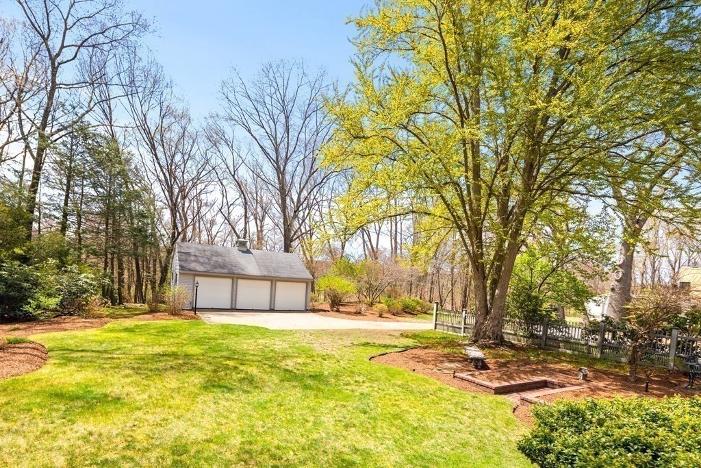 1 Lantern Lane Lexington, MA 02421 - Photo 33 of 39