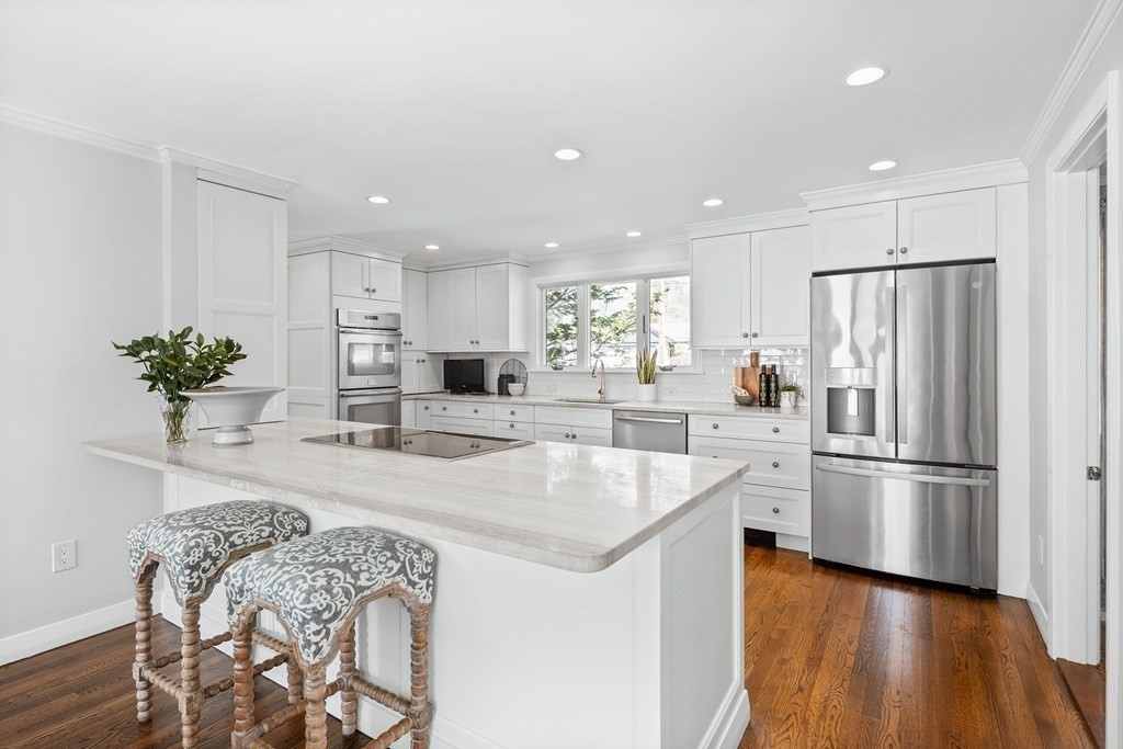 1 Lantern Lane Lexington, MA 02421 - Photo 6 of 39