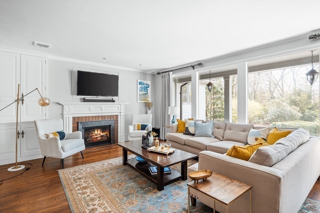 1 Lantern Lane Lexington, MA 02421 - Photo 10 of 39