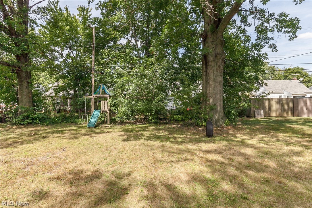 4029 Buxton Road Cleveland, OH 44121 - Photo 21 of 22