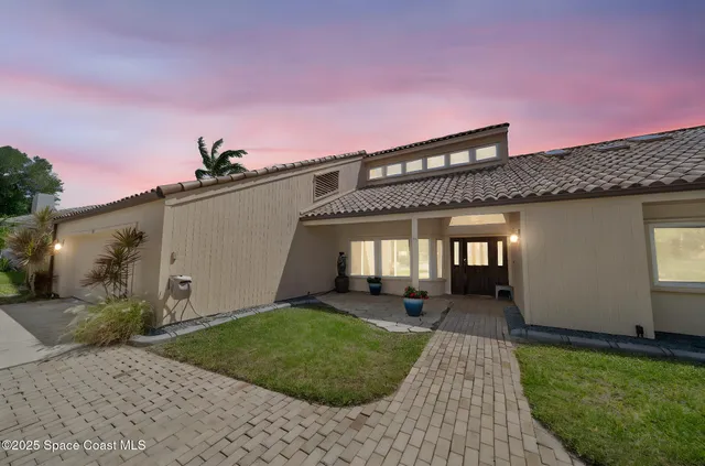 $935,000 | 407 Rio Palma South, Indialantic, FL 32903