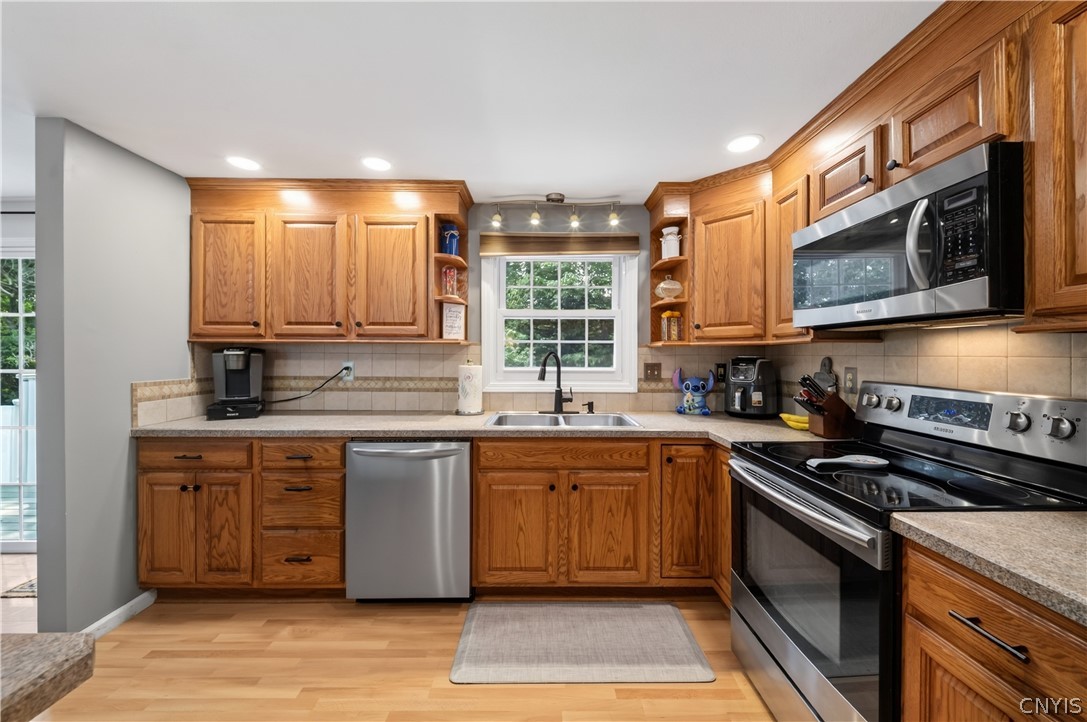 211 Juneway Drive Sullivan, NY 13037 - Photo 6 of 48