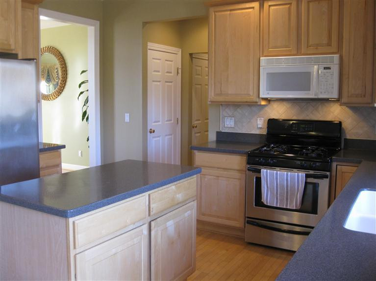10261 Timber Ridge Drive Milan, MI 48160 - Photo 20 of 52 Kitchen island with extra storage