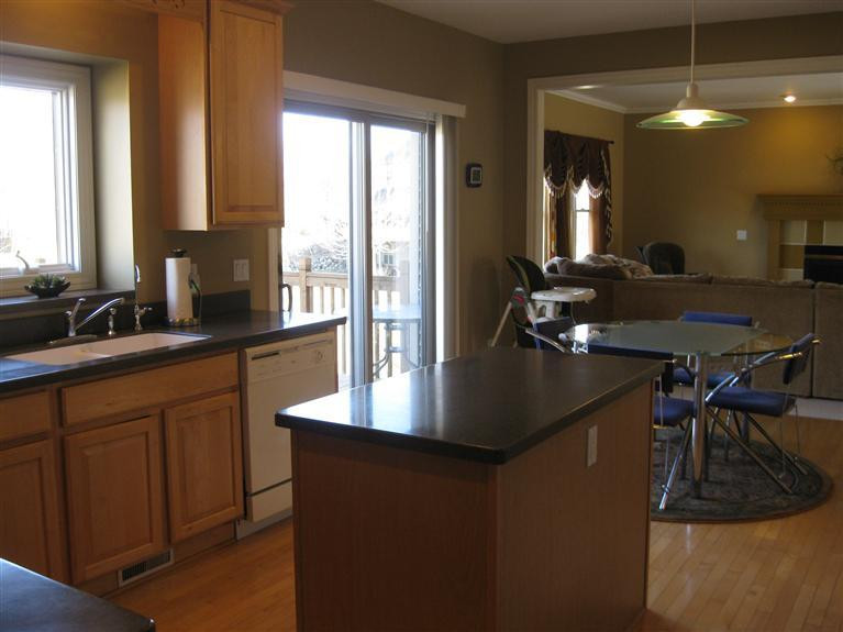 10261 Timber Ridge Drive Milan, MI 48160 - Photo 21 of 52 Breakfast nook leading out to deck
