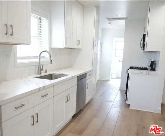 $1,155,000 | 10233 South 5th Avenue, Inglewood, CA 90303