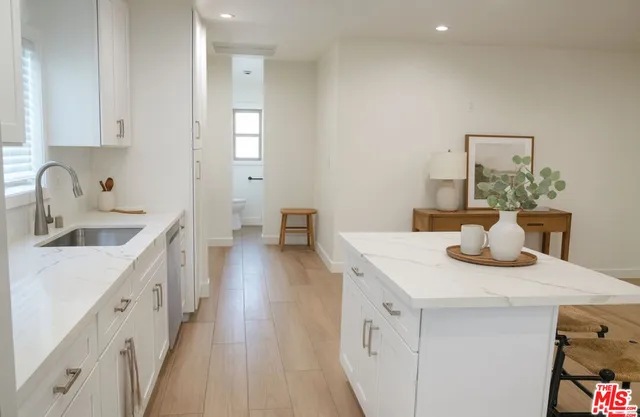 $1,155,000 | 10233 South 5th Avenue, Inglewood, CA 90303